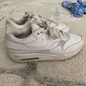 Nike White air max 1